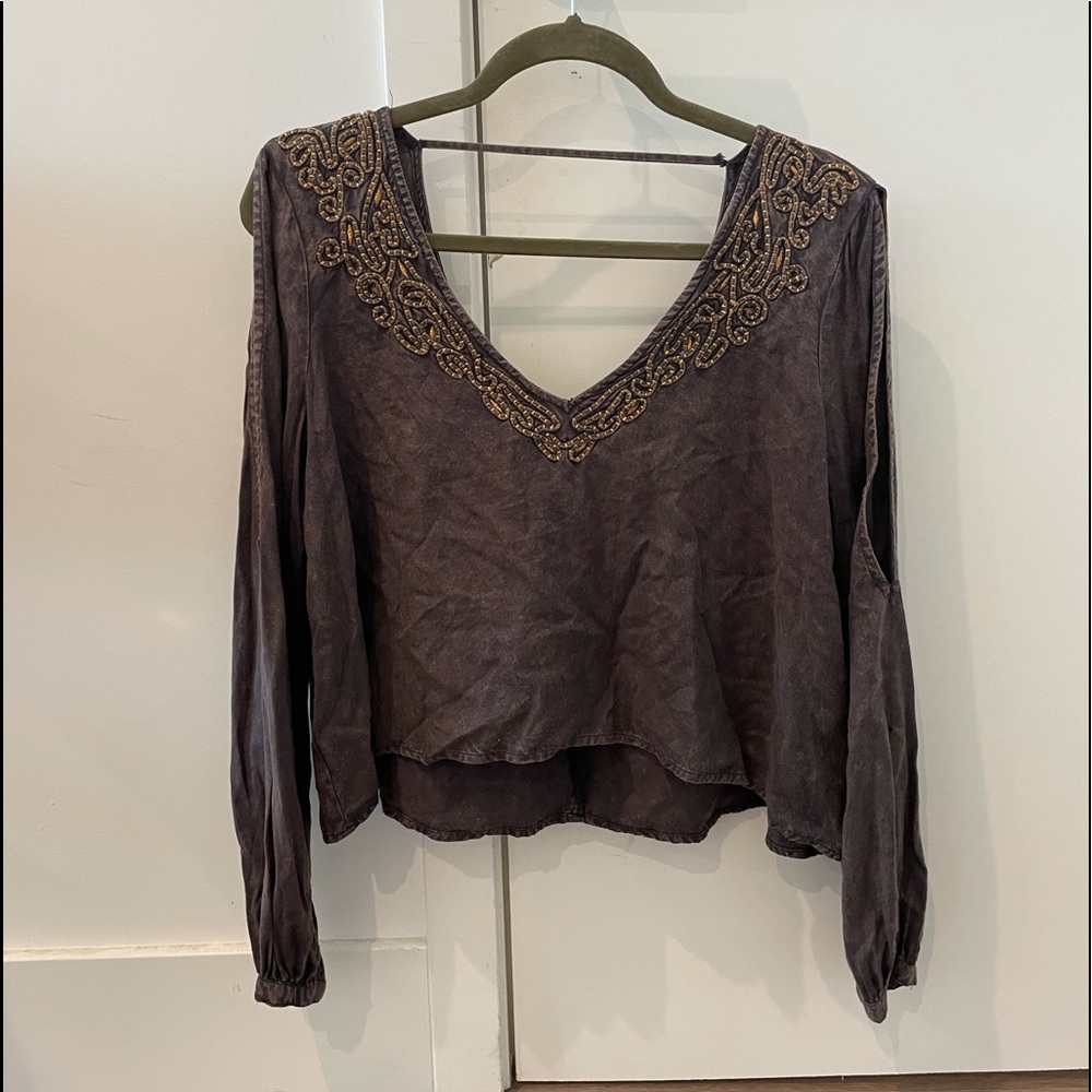 urban outfitters brown long sleeved top with gold